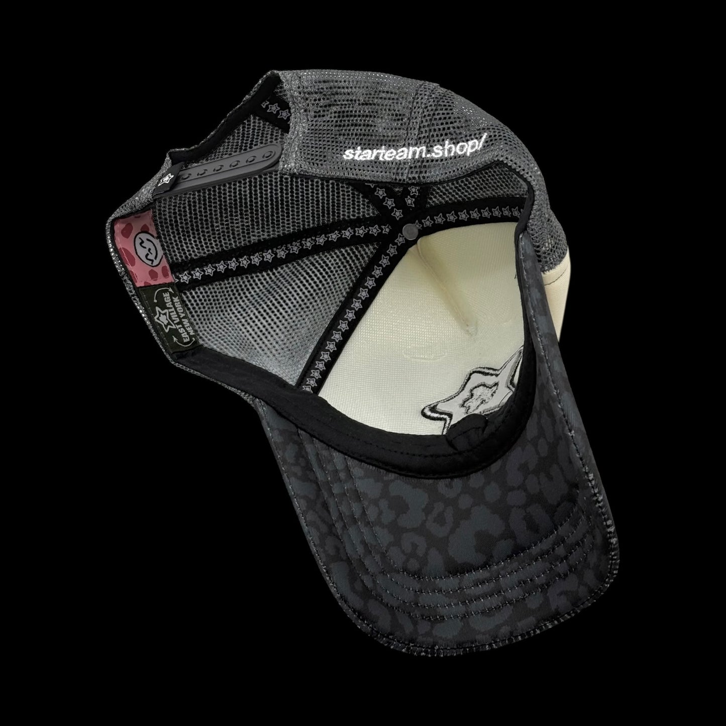 FOAM TRUCKER HAT LEOPARD BLACK