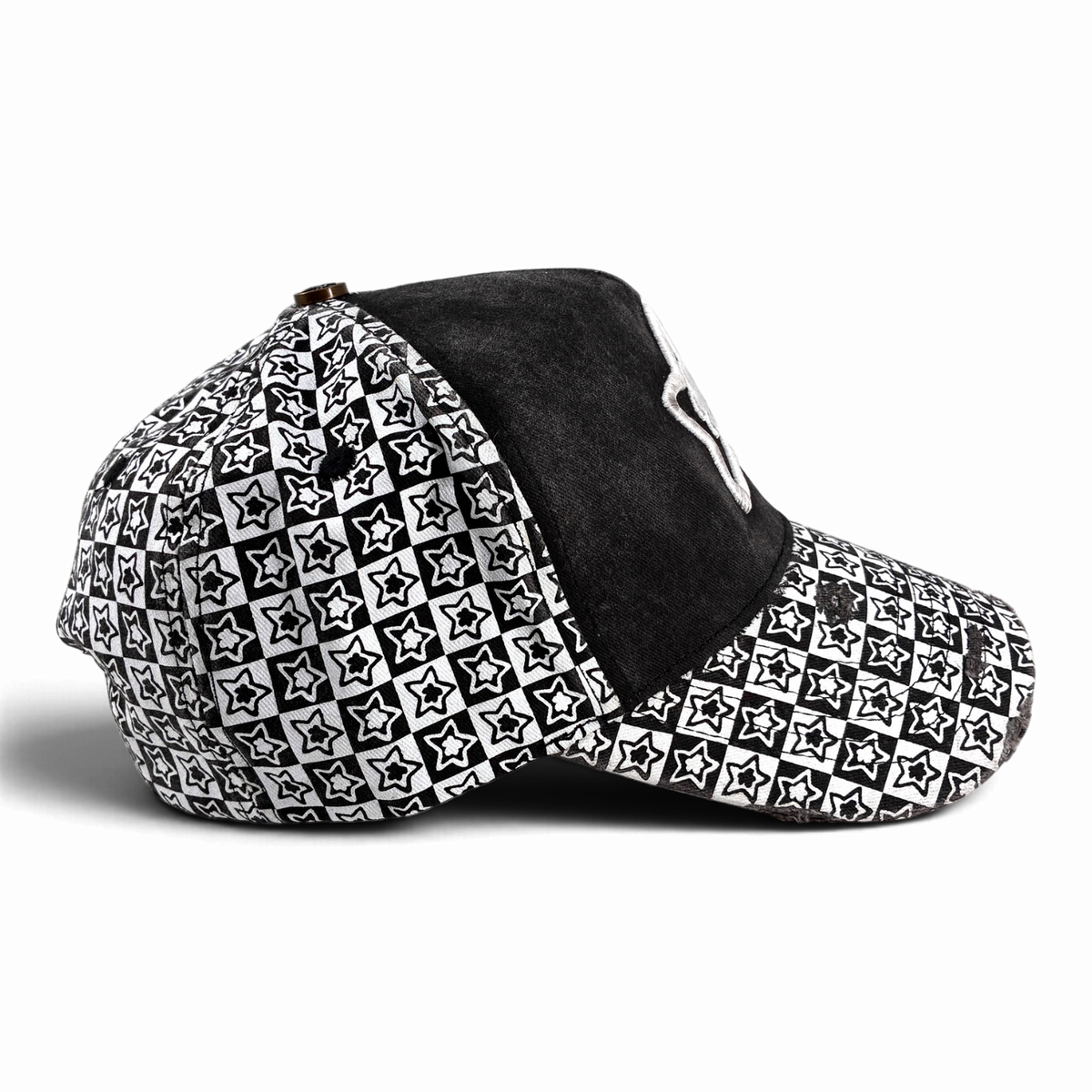 BLACK CHECKER TRUCKER HAT