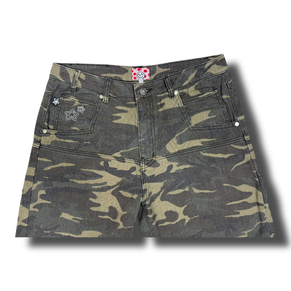 CAMO DROP SHORTS