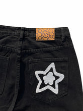 Load image into Gallery viewer, STAR DENIM SHORTS

